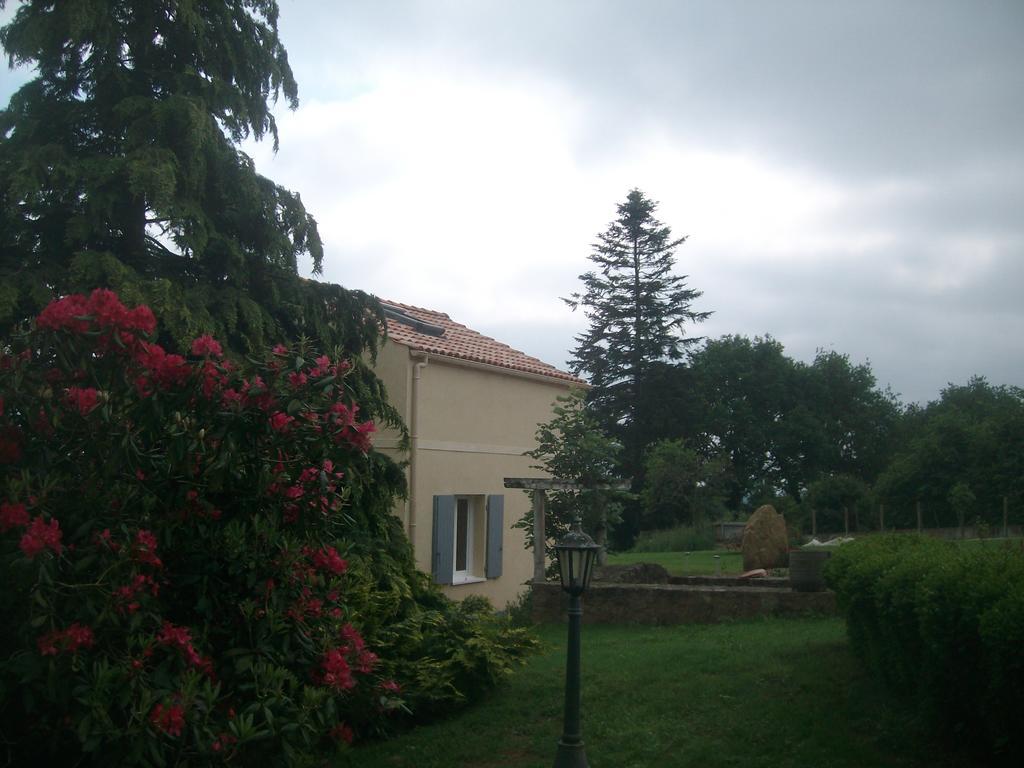 M. Clemenceau - Les Maisonnettes De La Maneliere La Flocellière Exterior foto